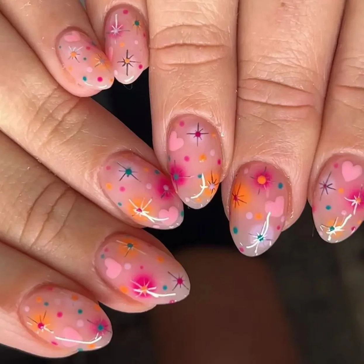 

24PCS Sweet Cute Flower Almond Oval Press on Nails Low Saturation Base Color Childish Star Red Love Romantic Design False Nails