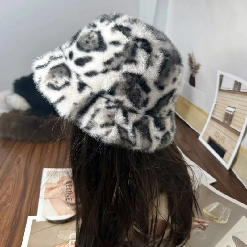 Fluffy Fur Fisherman Hat For Women Natural Fake Fur Bomber Hats Winter Russian Fashion Ski Cap Fashion Thicken Cold Panama Caps 5