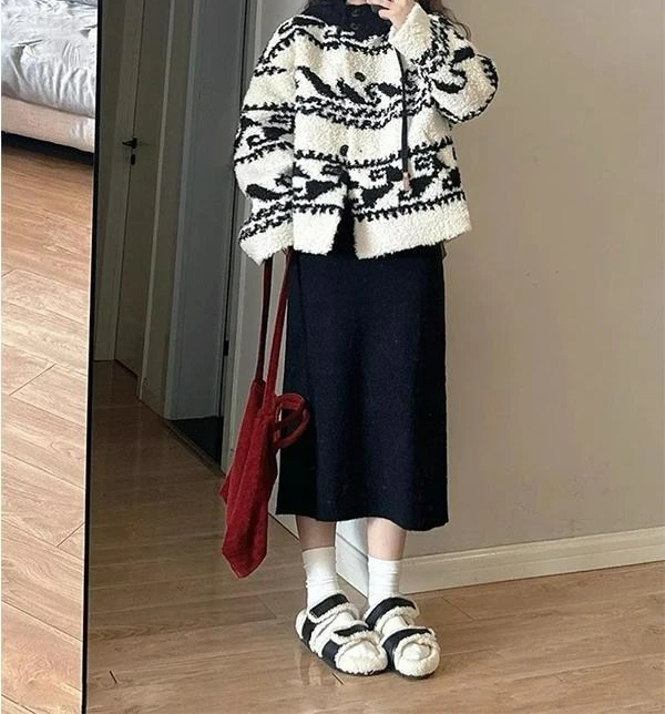 2025 Autumn and Winter New High-end Lamb Wool Short Jacket Warm Hooded Top