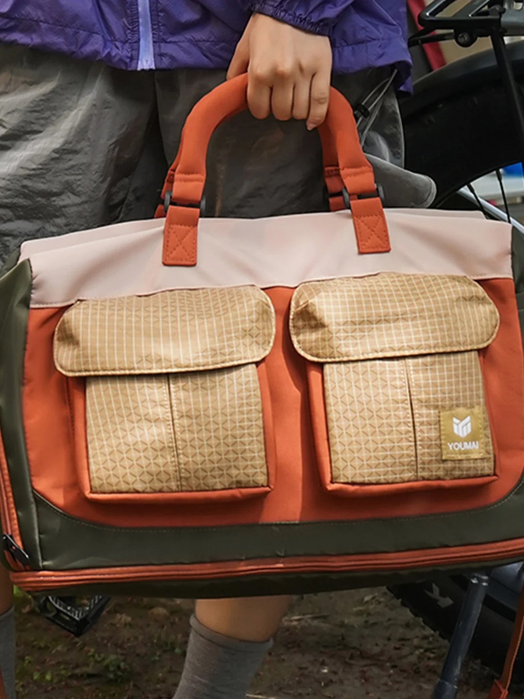 borsa-sportiva-capiente-ideale-per-il-fitness-da-viaggio-leggera-perfetta-per-brevi-gite-per-riporre-oggetti-durante-i-viaggi-e-le-vacanze-alla-moda-e-di-tendenza