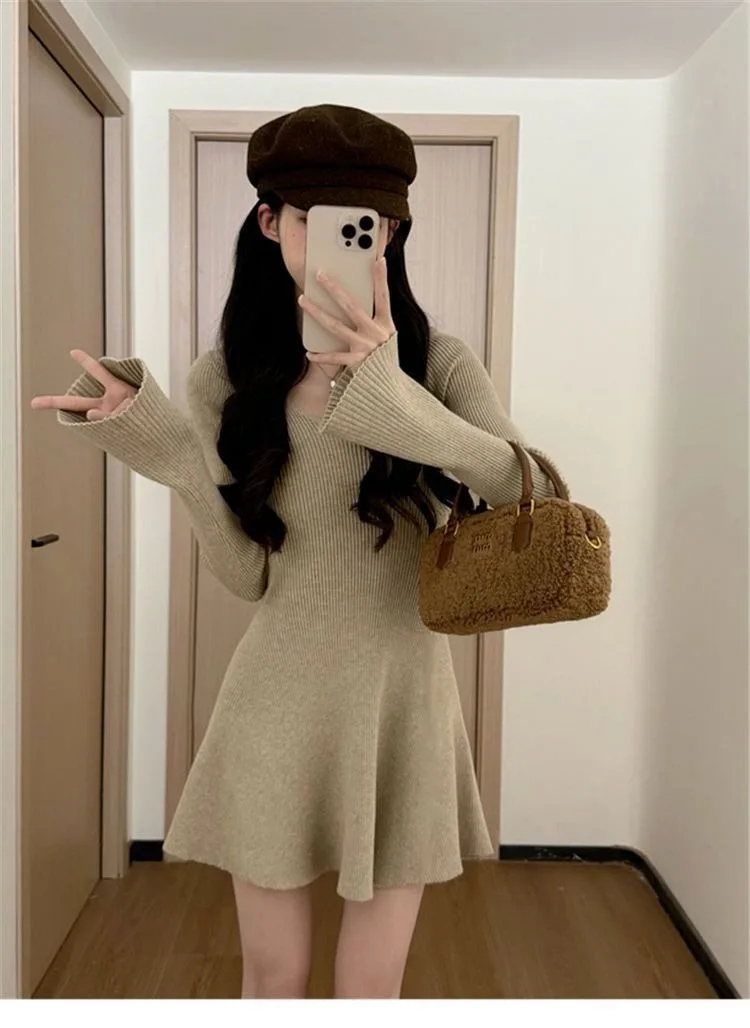 Französischer Stil, V-Ausschnitt, A-Linie, Minikleid, langärmelig, gestrickt, schlankmachend, Damenbekleidung, weich, sexy Vibe, tailliert, Herbst und Winter