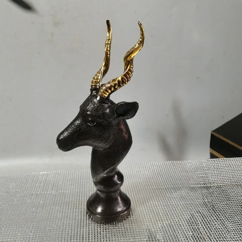 Bronze deer head collectible ornament, deer head decorative piece, handicraft made of copper