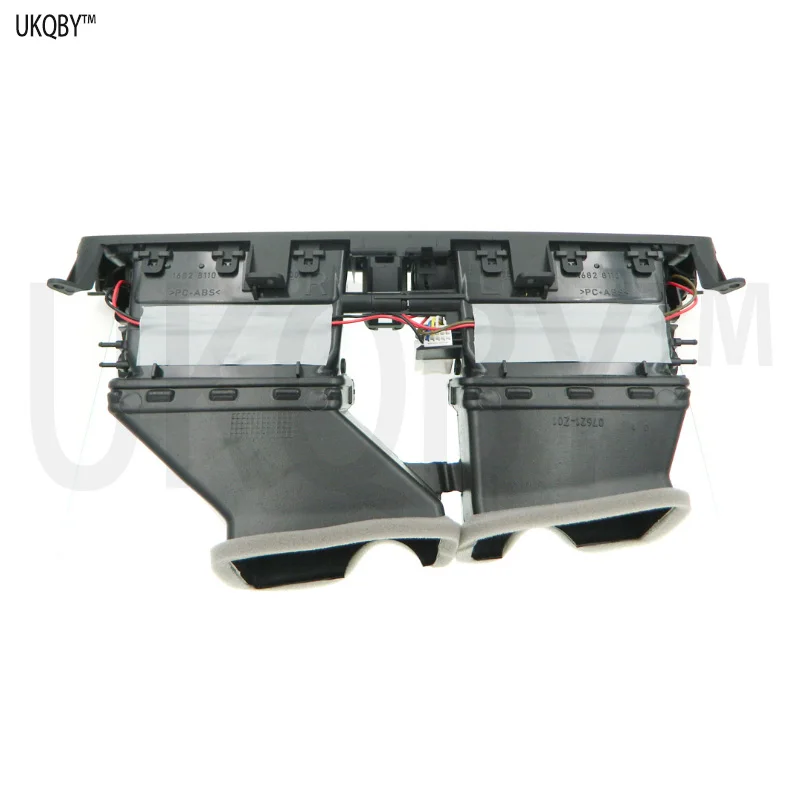 

Middle of fresh air grille 64229209136