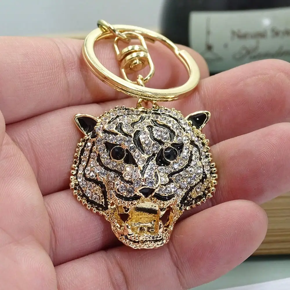 Modischer Schmuck-Schlüsselanhänger aus Legierung mit Diamant-Tropfen und Leopardenkopf, Taschenanhänger, Autoanhänger, Geschenke – Detail 1