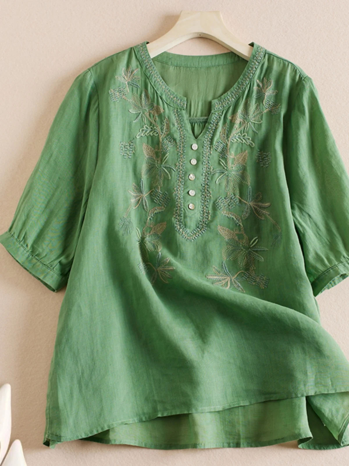 레트로 예술적 코튼 린넨 자수 루즈 캐주얼 탑 얇은 브이넥 통기성 여성 여름 패션