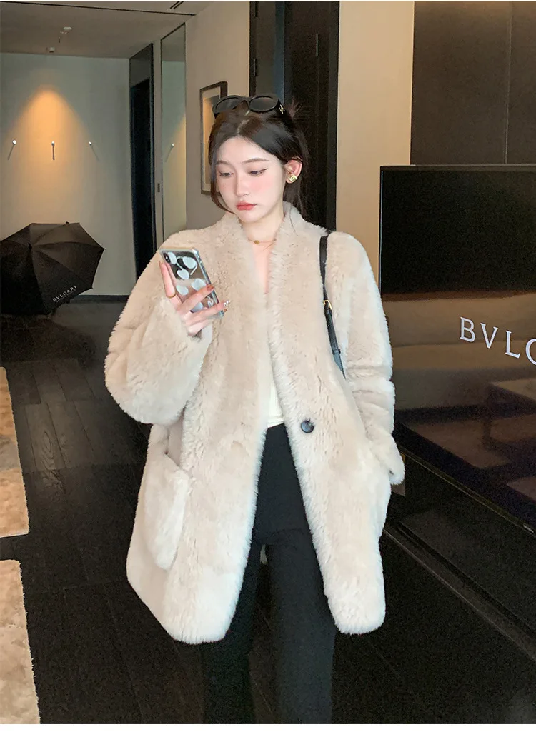New Toka Fur One-piece Lamb Fur Grass Coat Sheep Shearing Fur Coat Young