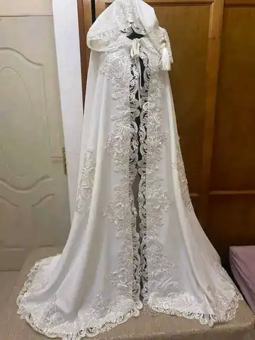 Luxury New Wedding Customized Wraps Shawl Capes Long Train Lace Edge With Hood Appliques Bridal Cloaks Custom Made Jackets