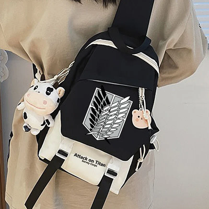 進撃の巨人ショルダーバッグ黒白青女子高生10代学生向け