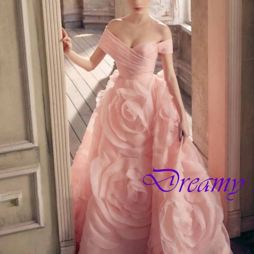 

Customized Graceful Boat Neck Evening Dress Delicate Organza Short Sleeves Celebrity Gowns Temperament Sweep Train Party Dress