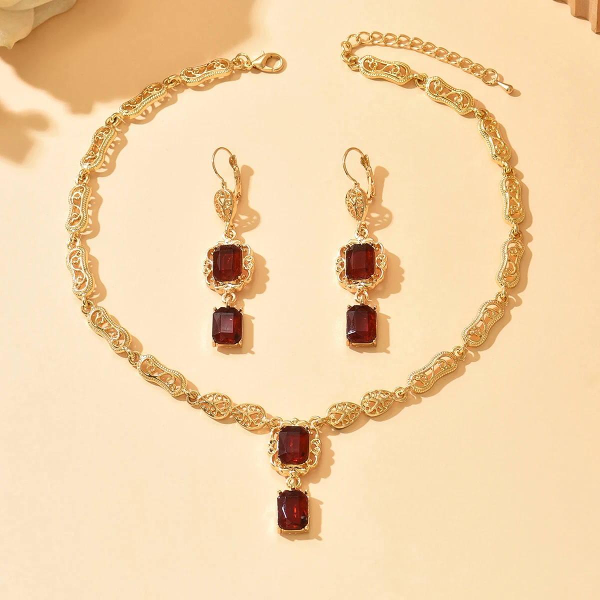 الشرق الأوسط BrMorocco نمط قلادة طقم من الحلقان للنساء الفاخرة العربية الأحمر الأخضر كريستال مربع قلادة الرقبة مجوهرات الزفاف