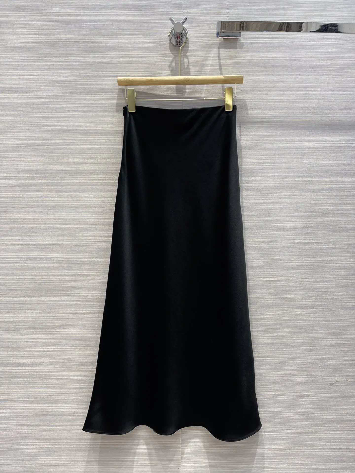 

2024 Women's Clothing Tailored high silhouette acetate silk skirtSpring Summer New No.32