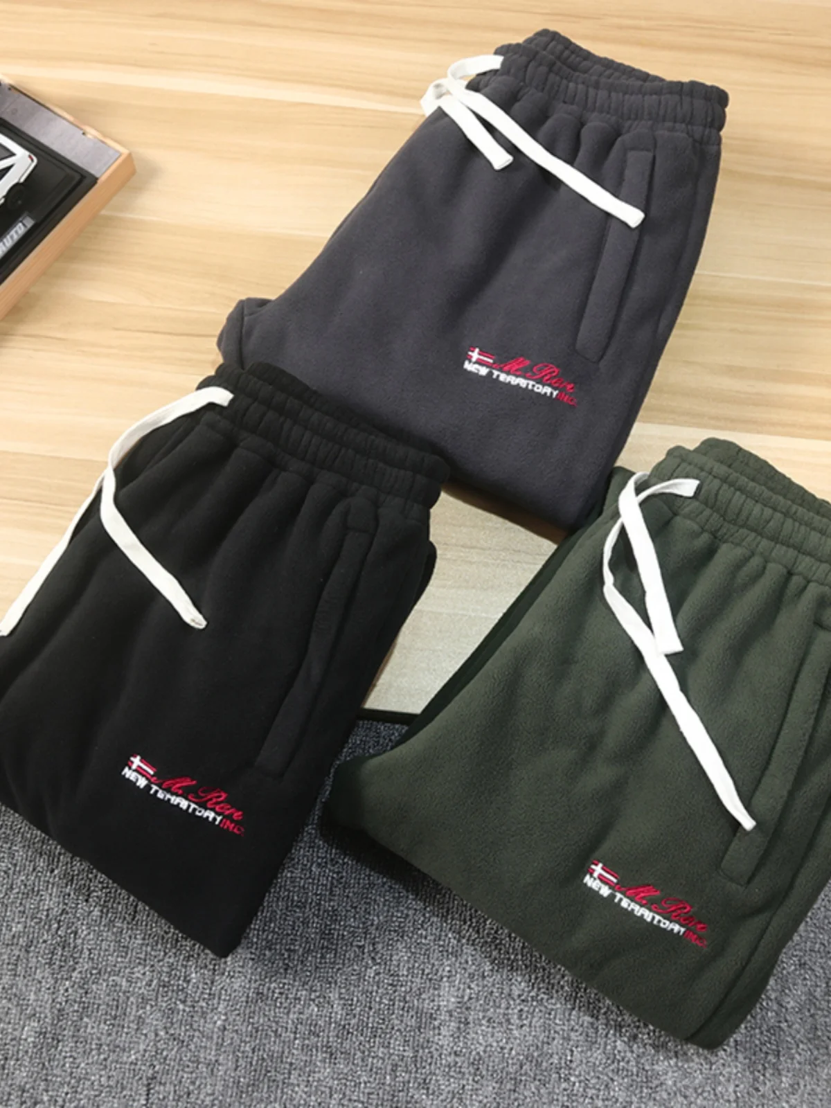 

Мужские зимние модные теплые повседневные брюки с вышивкой на подкладке, спортивные штаны, модные прямые длинные брюки