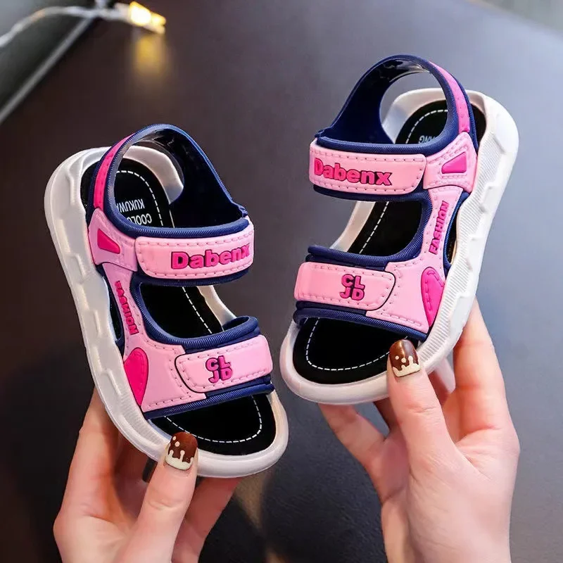 Nuovi sandali da spiaggia per bambini estivi ragazza fondo morbido sandali antiscivolo in PVC fondo piatto scarpe sportive per bambini scarpe da