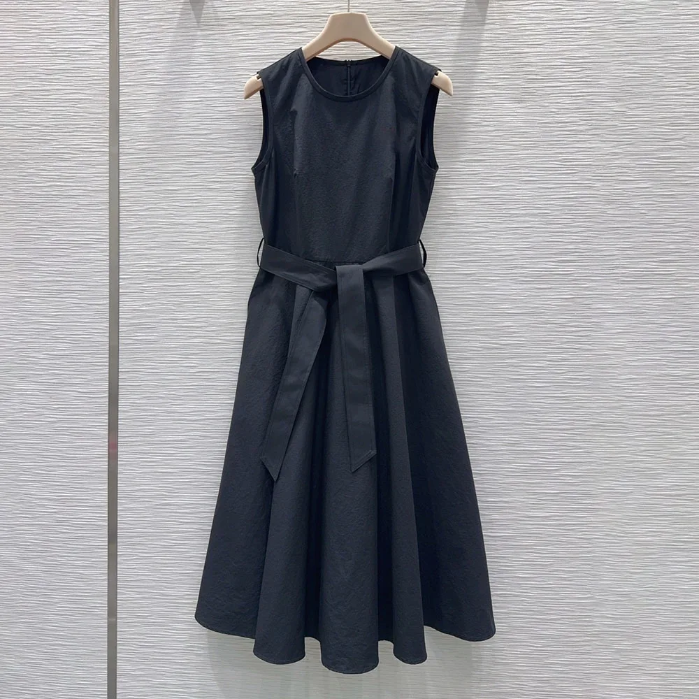 

High-quality 2026 women's sleeveless round-neck dress, with adjustable ties at the waist, elegant and simple design xy2642921