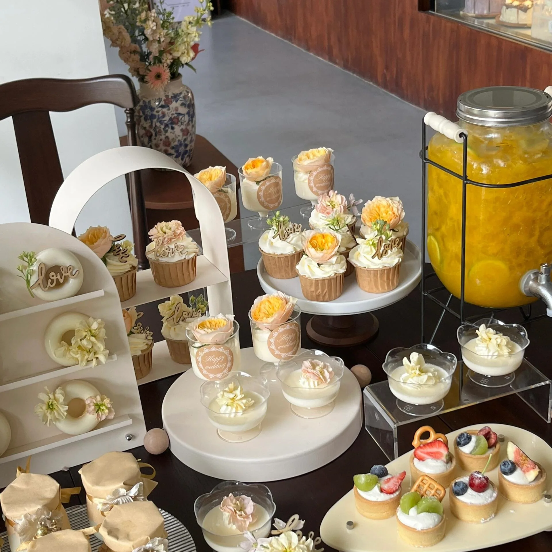 

Подходит для кремового стиля, украшение для десертного стола, подставка для украшения свадебного стола, подставка для торта на день рождения, кованая закуска tr