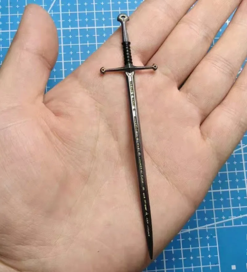 

Металлическая модель святого меча в масштабе 1/12 для 6-дюймового DYM202403 The King