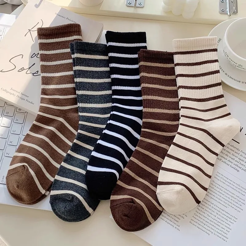 

5 Pairs of Maillard Style Striped Women's Mid Length Socks Autumn and Winter Retro Fun Long Tube Fashionable Cotton Socks