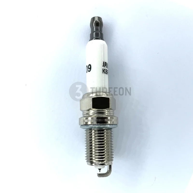 Иридиевая свеча зажигания TOSP3009 06H905621A для VW Volkswagen Passat 1.8 2.0 Polo Scirocco Sharan Tiguan Transporter Touareg 3.0