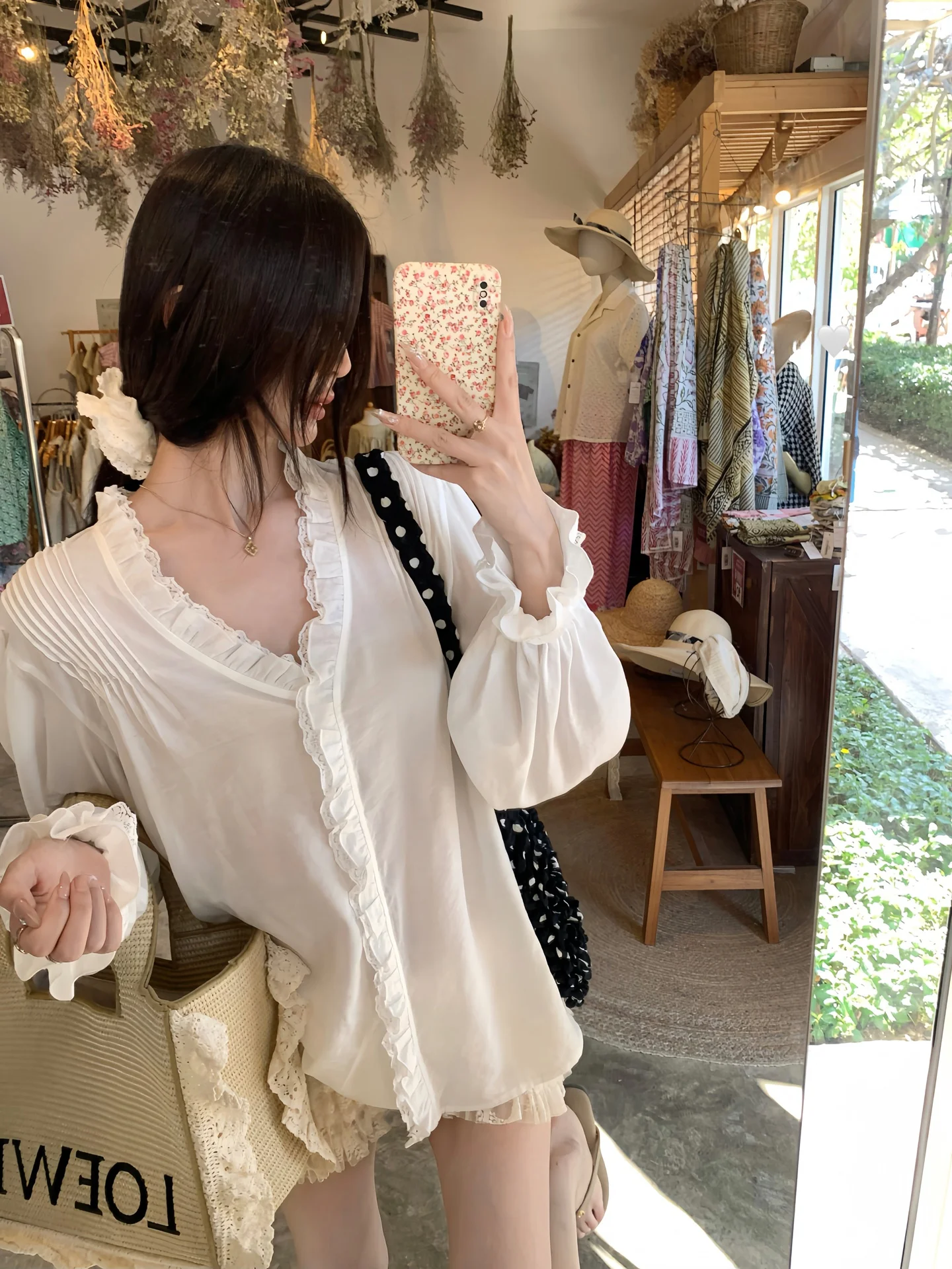 

French Style Lace Trim Bubble Sleeve V-Neck Women's Shirt Breathable Soft Atmosphere Feeling Long Sleeve Top by BaShuiNv