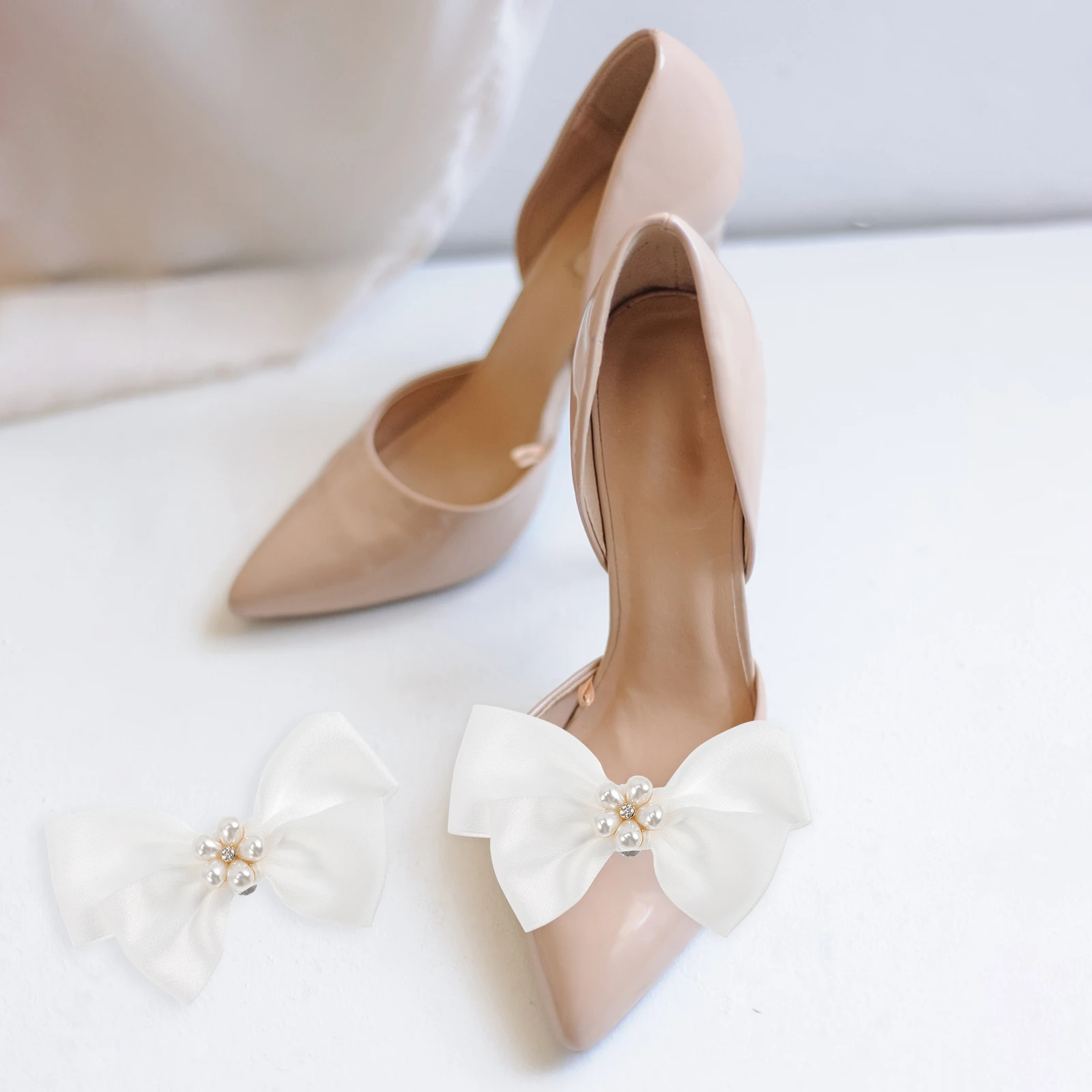 

Pearl Bow Shoe Clips for Pumps Decorative Wedding Jewelry Accessories Brooches High Heel Women Shoe Buckles Metal