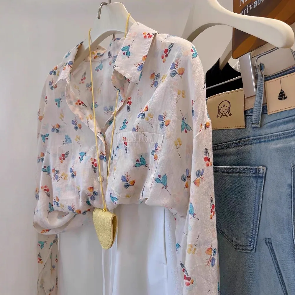 

Hong Kong Style Retro Floral Thin Long-sleeved Shirt for Women's Cotton Sunsn Spring and Summer Small Fresh