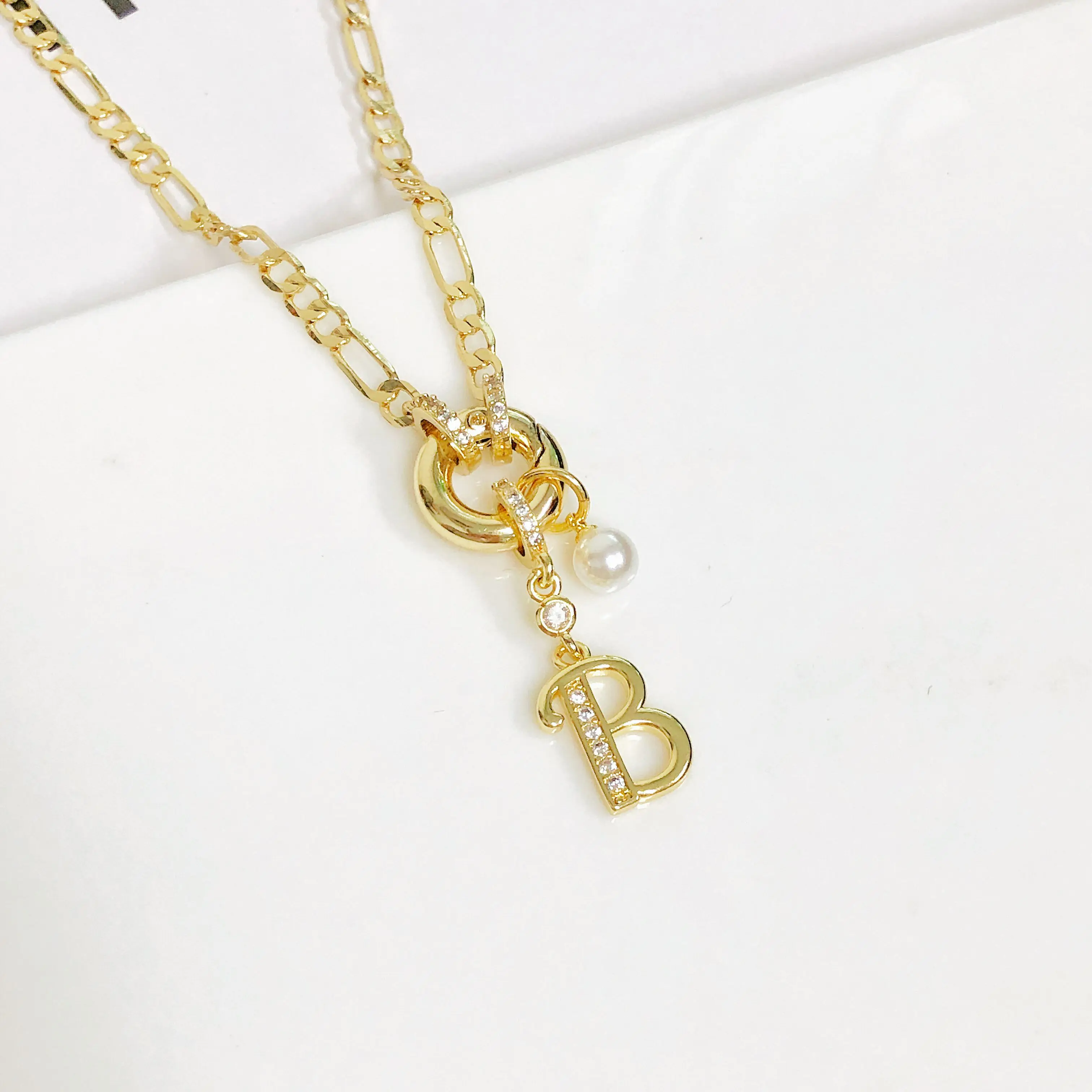 الكلاسيكية 26 الأولي رسالة A-Z زركونيا قلادة مطلية بالذهب قلادة للرجال النساء حفل زفاف اسم مجوهرات هدية أنيقة #3