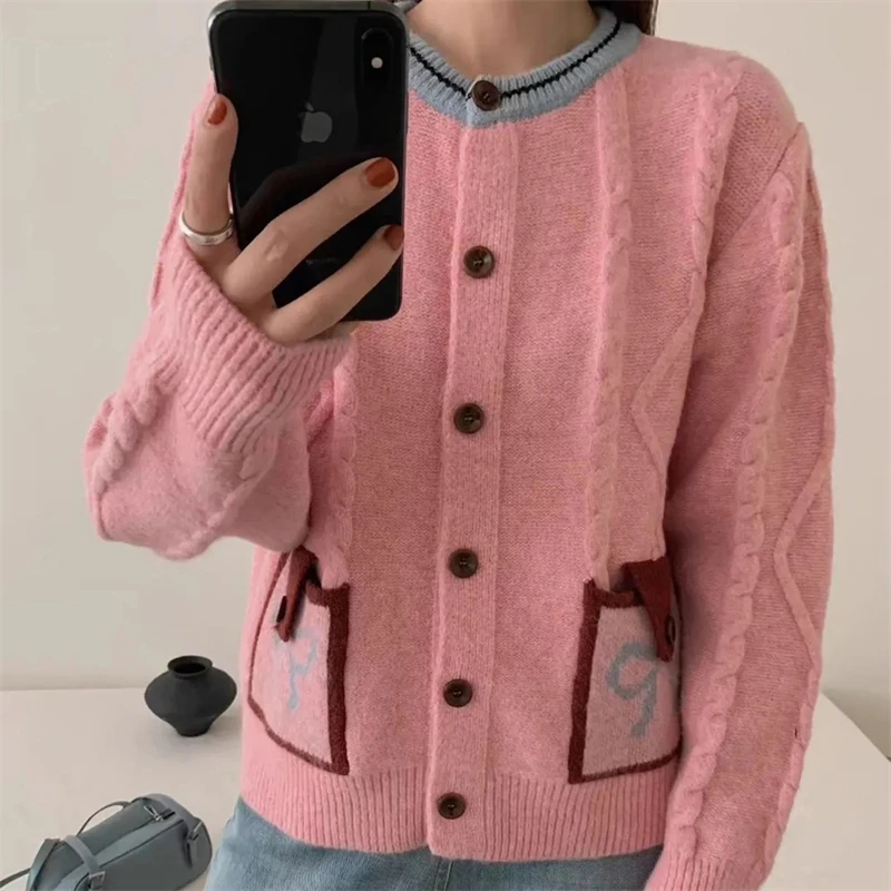 

100% pure wool cardigan women's O-neck sweater autumn and winter knitted comfortable warm long sleeved jacket women's new produc
