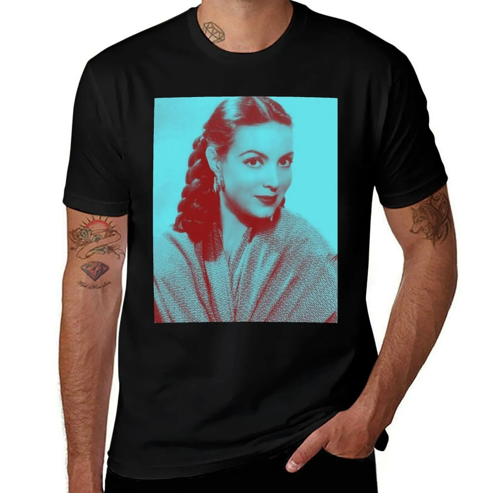 Maria Felix in red and blue T-Shirt Casual Loose Daily Wear T-Shirt