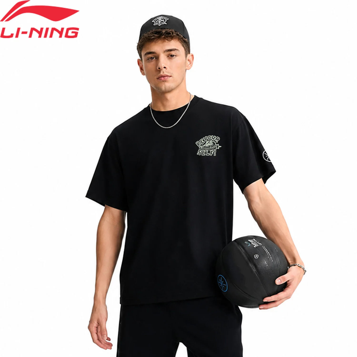 Li-Ning Wade x Timothy Goodman Collaboration T-Shirt für Herren, LN COOL, 64 % Baumwolle, 36 % Polyester, lockere Passform, LiNing Casual Tee AHSW539