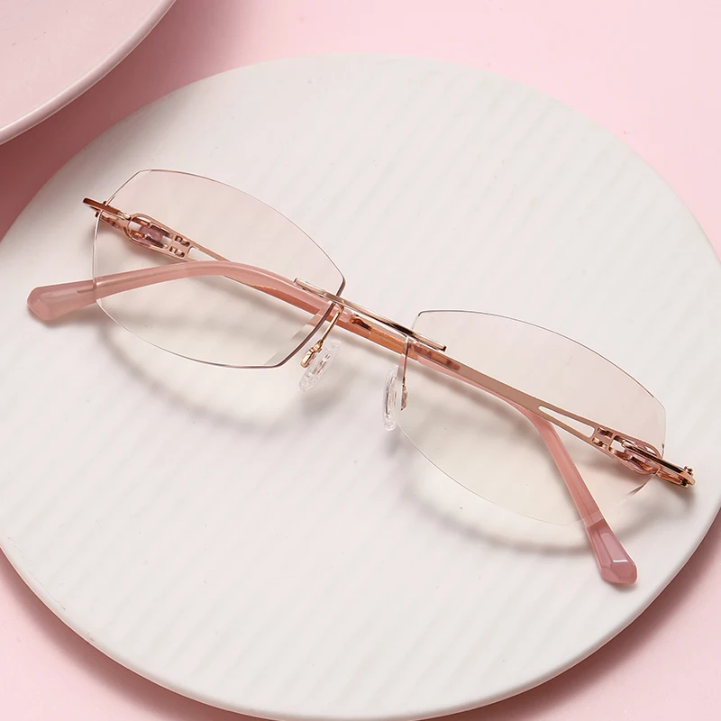 

2025 Fashionable Reading Glasses for Women Versatile Stylish Prescription Eyeglasses Trendy Bifocal Reading Goggles