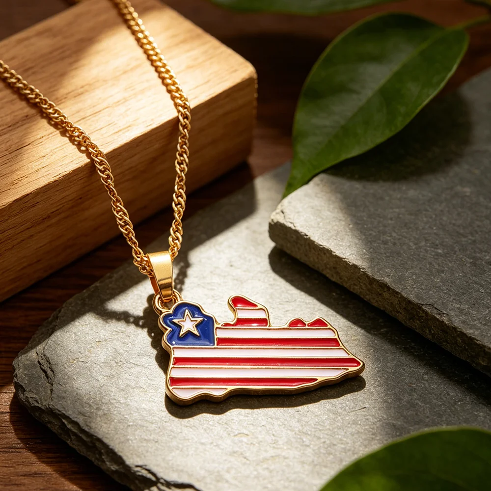 Collar con Colgante de Mapa y Bandera de Liberia y Jamaica, Cadena Cubana Chapada en Oro, Colgante de Mapa de País Esmaltado, Joyería con Bandera