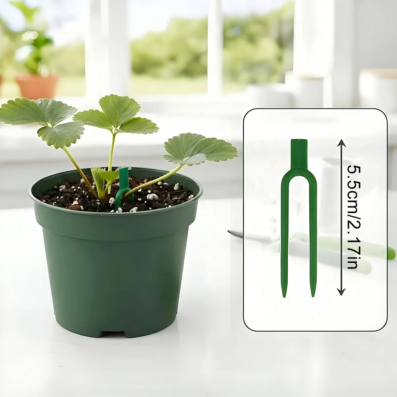 30/20/5pcs Plastic U-Shaped Garden Stakes Vine Fixers Plant Support Clips for Strawberry Vines Plant  Rooting Reusable view 3