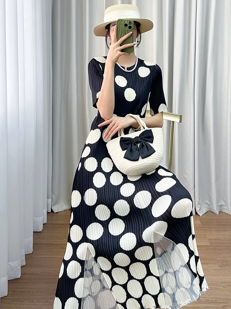 

Summer High-End Floral Print Dress round Neck Short Sleeve Women's Mid-Length Slimming Dress Simple Style Straight Cut Silk
