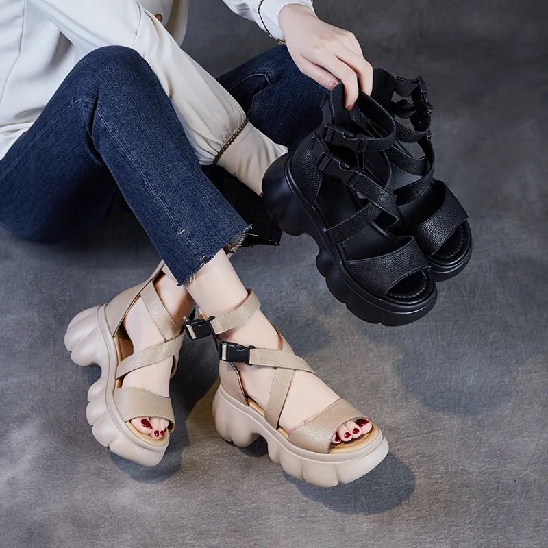 2023 New Summer Fashion Shoes sandali da donna Retro vera pelle donna zeppe sandali con plateau Peep Toe sandali con tacco alto nero