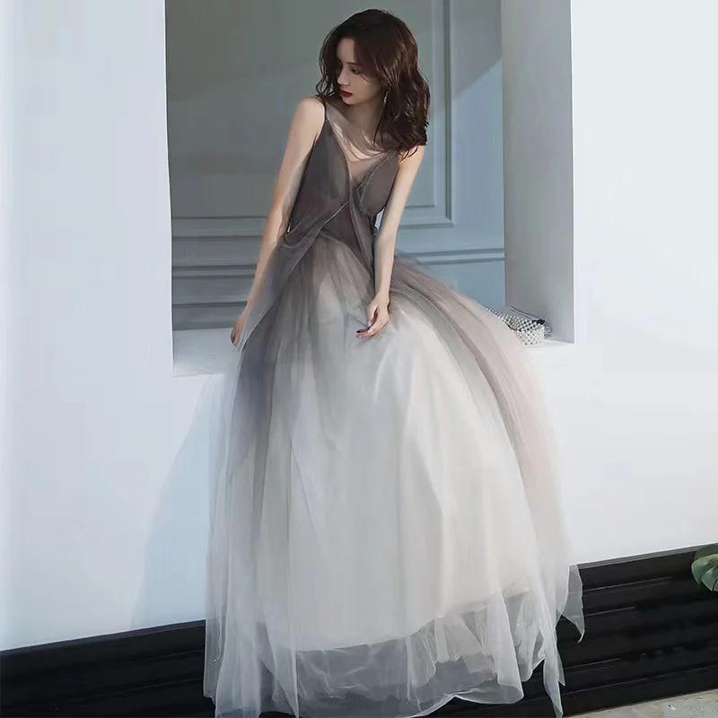 

Gradients Gray Elegant Sparkly Stylish Spaghetti Strap Mesh Evening Dresses For Women Deep V-Neck A-Line Backless Slim Lace Gown