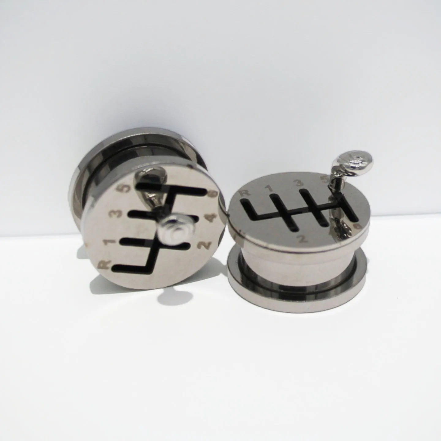 1pair Stainless Steel Car Gear Shifting Creative Ear Amplifiers, Personalized Punk Earlobe Earrings and Accessories
