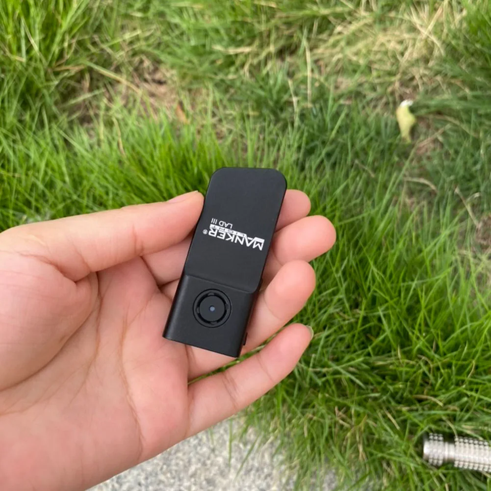 Mankerlight LAD MK III (الإصدار الأسود) مصباح يدوي EDC مدمج بمنفذ شحن USB-C 1020 لومن 70 متر شعاع رمي