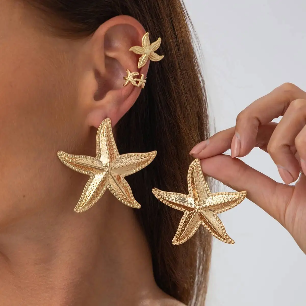 

SHIXIN 4 Pcs Boho Gold Color Starfish Earring for Women Trendy Geometric Ear Studs Non Piercing Earring Set Female Jewelry Gift