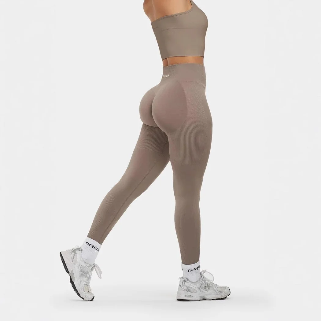 

Брюки для йоги Emo Women Hip Lift Speed Dry Cartoon Comforbly Utility A Line с плюшевой подкладкой и антипиллингю в европейском стиле Wine Red Vibe