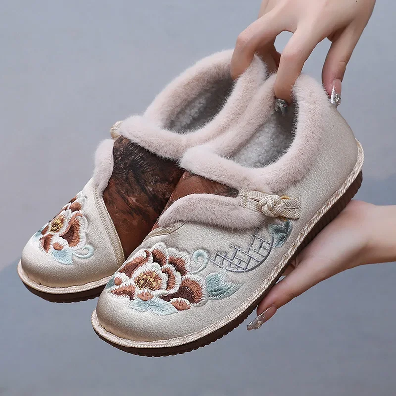 Winter Fur Lined Shoes Women Cotton Fabric Sneaker Woman Flats Warm Slip on Shoes Ladies Furry Embroidery Moccasins Plush Loafer