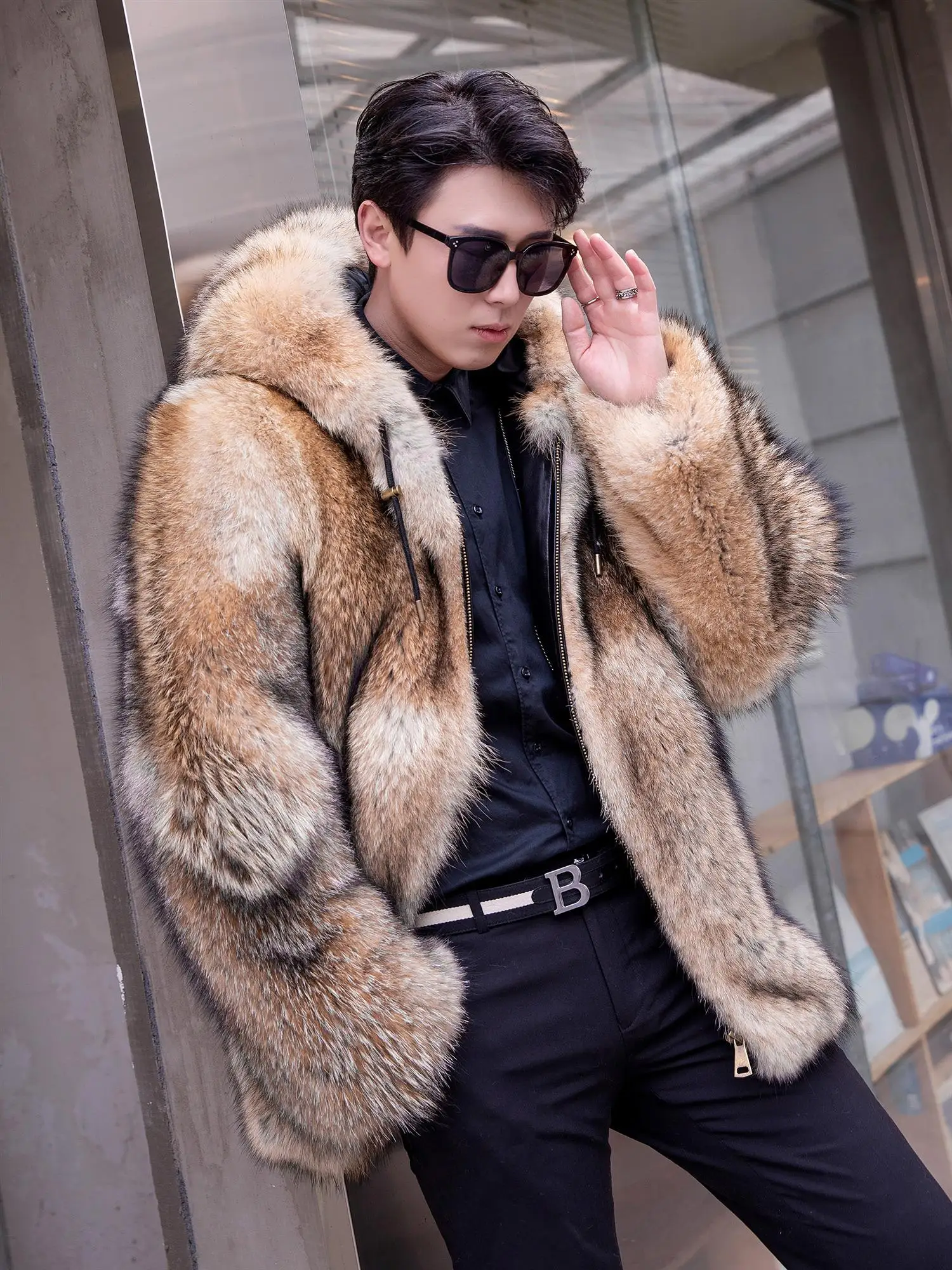 2025 Winter New Noble Luxury American Coyote Fur Jacket Men's Fashion Medium to Long Hooded Warm Plus Size  Real Wolf Fur Coat