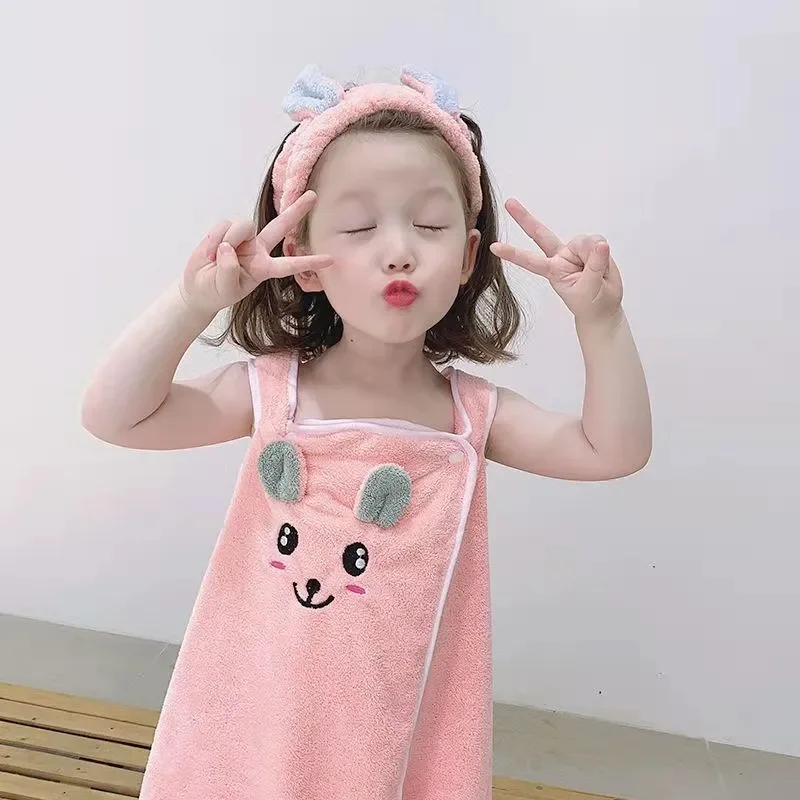 Softer and Absorbent Cartoon Coral Fleece Infant Towels Blanket Summer Wearable Kids Girl Bath Towel Bathrobe 130*80cm