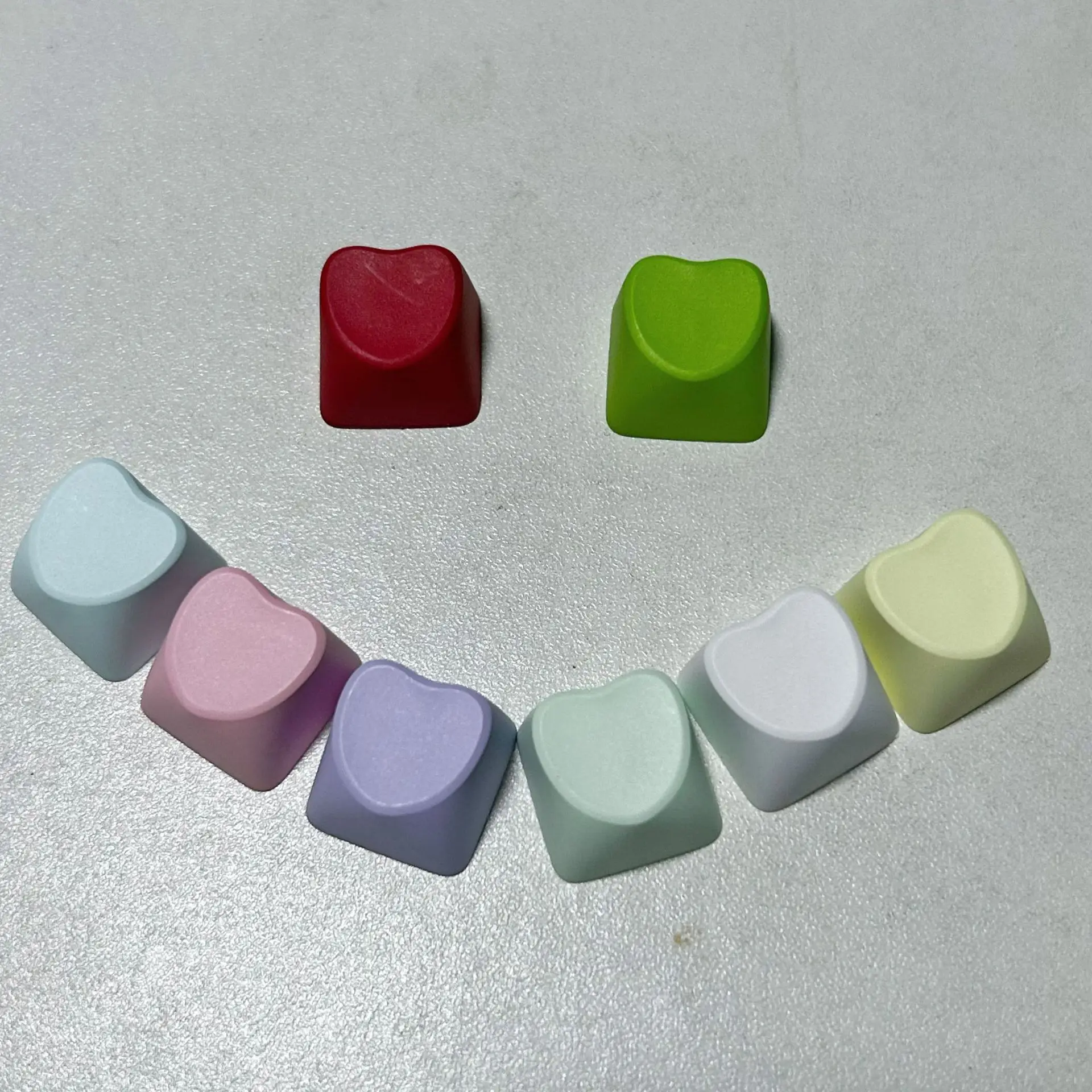 Fingertip Stress Relief Spielzeug Makronen Liebe Herz Clicker Spielzeug ECD Mechanische Tastatur Neuheit Zappeln Spielzeug Schlüssel Anhänger Mit Licht