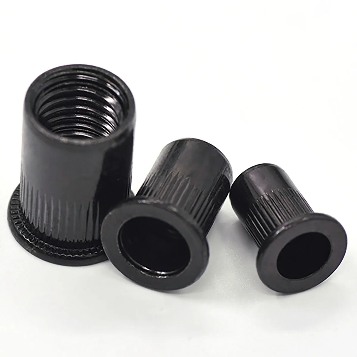 Large Side Vertical Grain Through Hole Rivet Black Galvanized Knurled Nut M3-M12