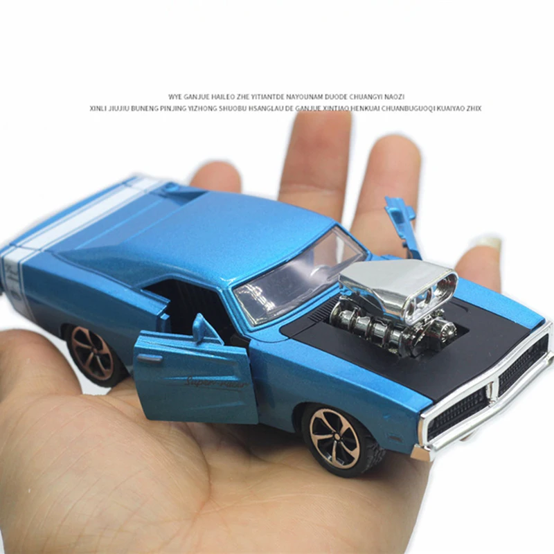 1:32 Challenger Vintage Classic Alloy Car Model Diecasts Toy With Sound and Light Vehicles Decoration Toys For Kids Gift