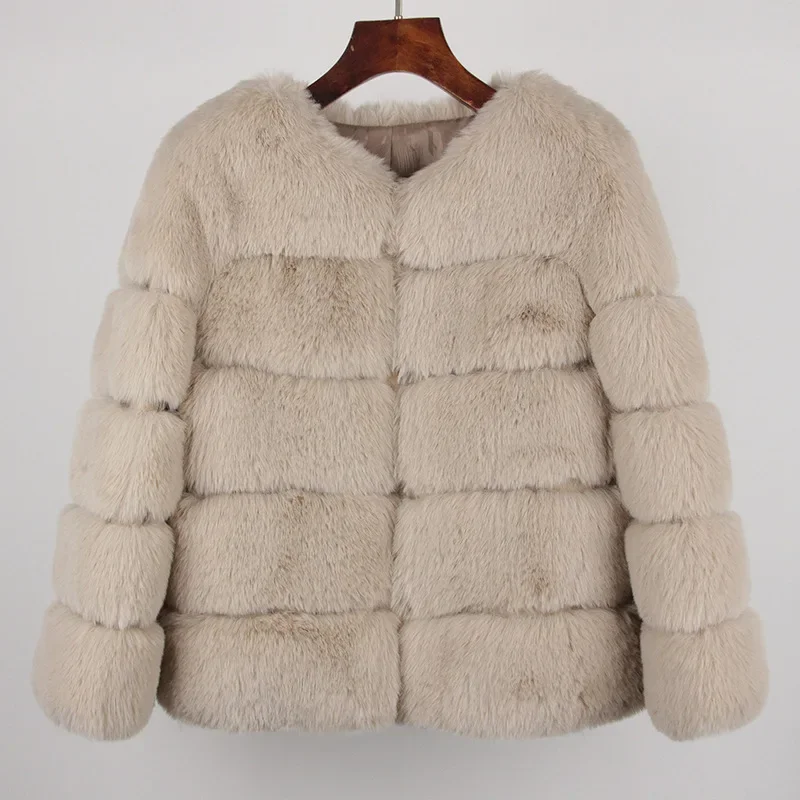 

Fashionable Winter Coat Polyester Fabric Commute Style New Women's Fox Fur Coat Artificial Fur Warmth Outerwear