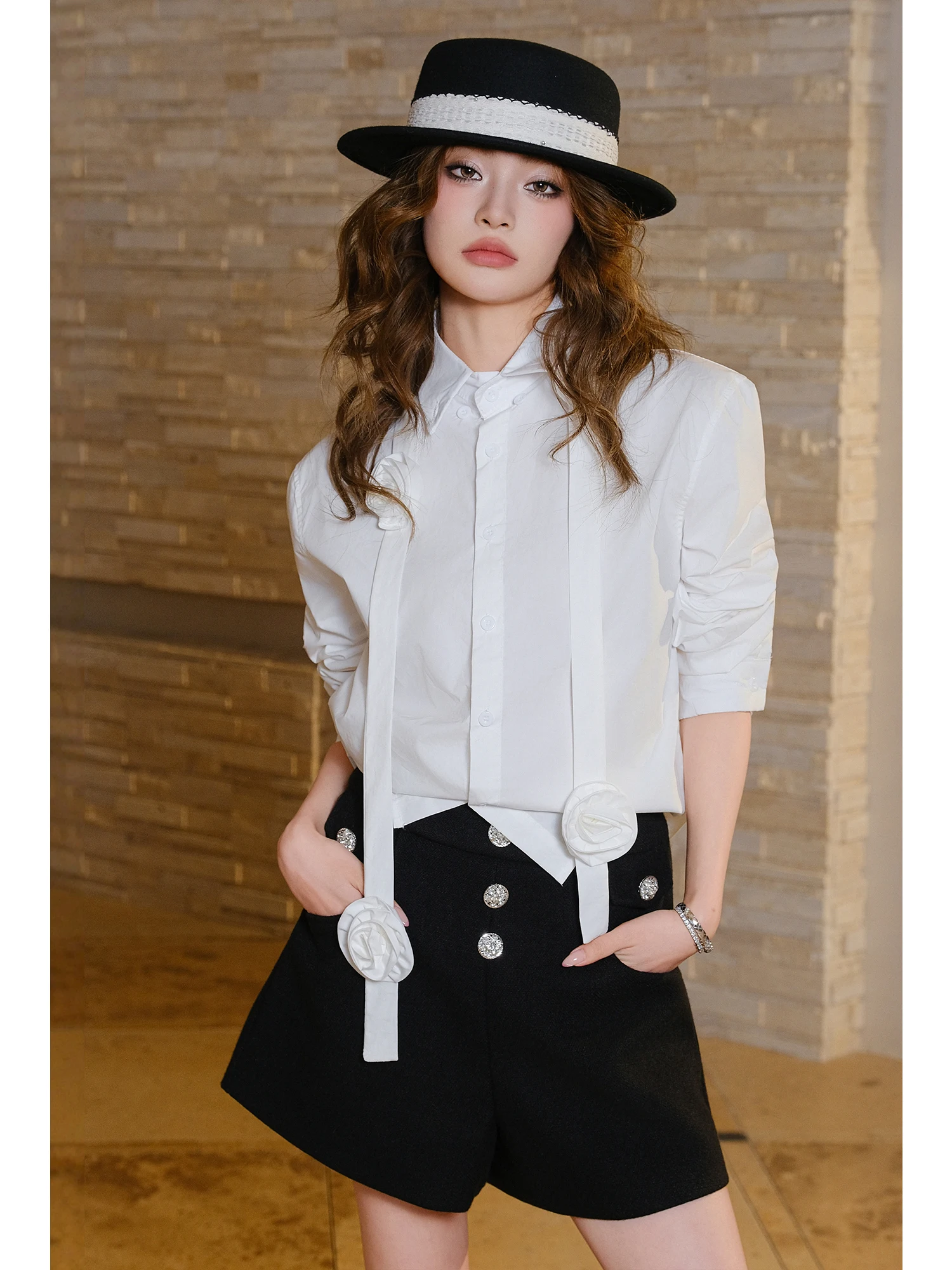 

New Arrival 3D Flower Decoration White Long Sve Loose Casual Women's irt ort Sle Cotton Breathable Comfortable Women...