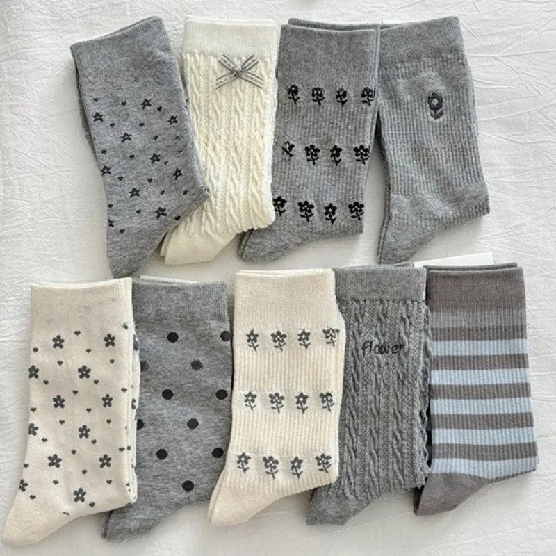 

6 Pairs 2025 Gray Socks Set Designer Women's Mid Tube Cotton Socks Female Autumn and Winter Flower Bow Long Socks High Quality