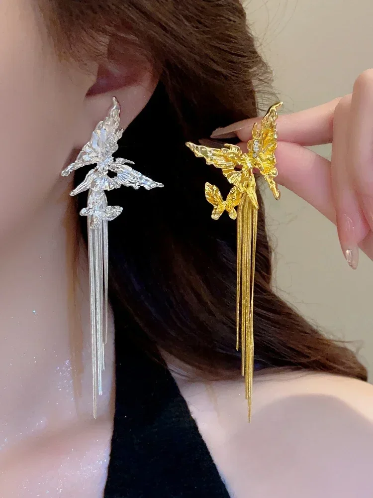 New Chinese retro cold wind double butterfly earrings, Guofeng step fringed advanced stud earrings