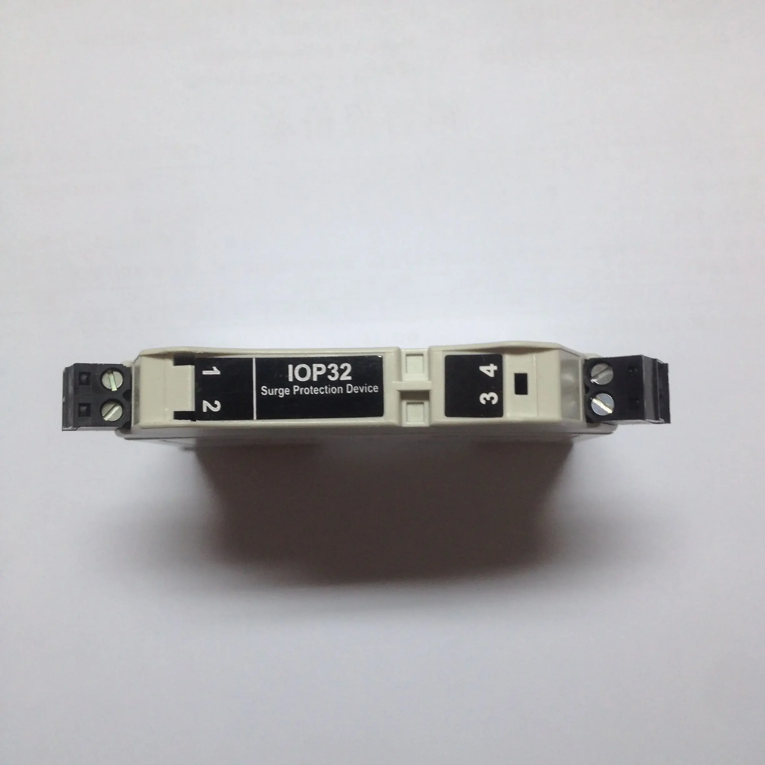 new Original MTL signal surge protector IOP32 IOP32D IOPHC32